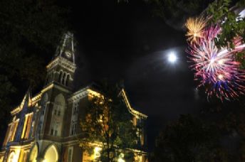 East College Fireworks av Oct 2008.jpg